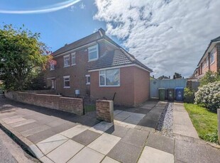3 Bedroom Semi-detached House For Sale In Cleethorpes, N E Lincolnshire