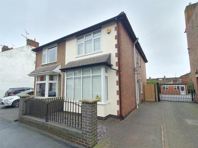 3 Bedroom Semi-detached House For Sale In Coalville