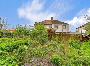 3 Bedroom Semi-detached House For Sale In Dartford