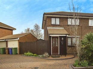 3 Bedroom Semi-detached House For Sale In Grays, Essex