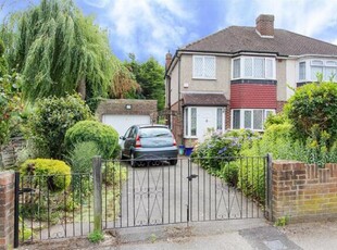 3 Bedroom Semi-detached House For Sale In Hayes