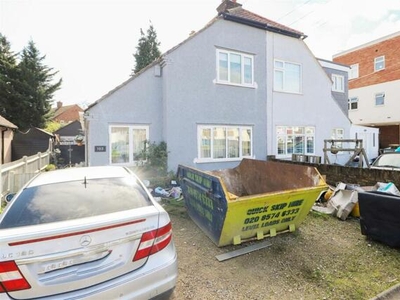 3 Bedroom Semi-detached House For Sale In Hillingdon