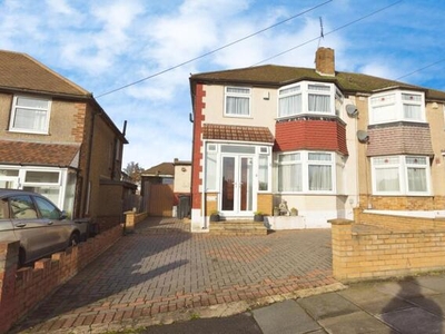 3 Bedroom Semi-detached House For Sale In Ilford