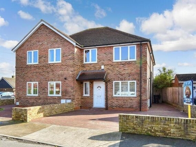 3 Bedroom Semi-detached House For Sale In Isle Of Grain, Rochester