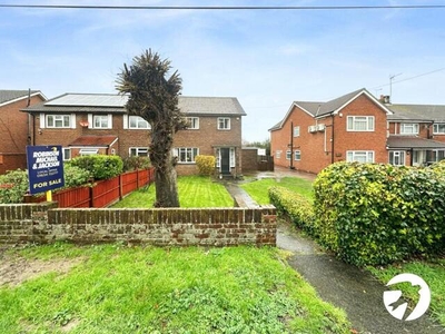 3 Bedroom Semi-detached House For Sale In Rochester, Kent