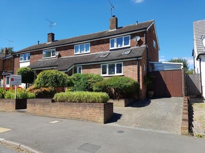 3 Bedroom Semi-detached House For Sale In St Albans