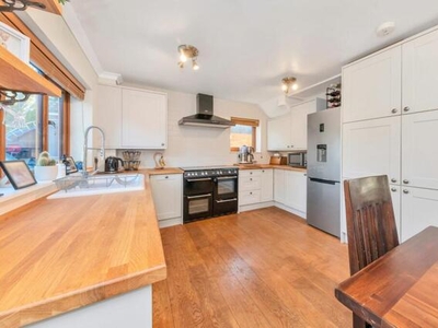 3 Bedroom Semi-detached House For Sale In Standon