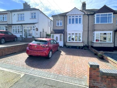 3 Bedroom Semi-detached House For Sale In Stanford-le-hope, Essex