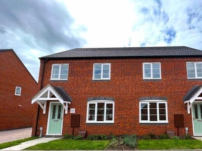 3 Bedroom Semi-detached House For Sale In Warton, Tamworth
