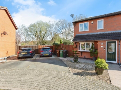 3 bedroom semi-detached house for sale in Willow Walk, Syston, Leicester, LE7