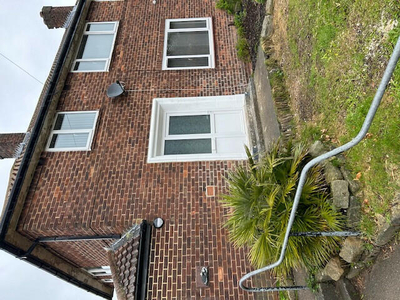 3 Bedroom Terraced House For Rent In Leeds, West Yorkshire
