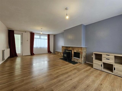 3 Bedroom Terraced House For Rent In Nottingham, Nottinghamshire