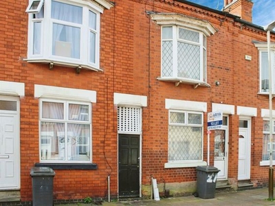 3 bedroom terraced house to rent Leicester, LE3 2AH