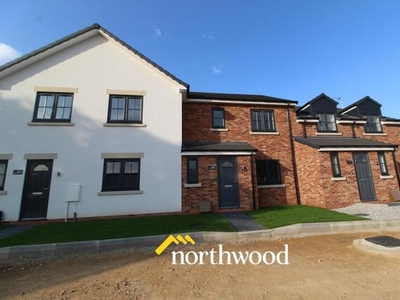 3 Bedroom Town House For Sale In Dunscroft, Doncaster