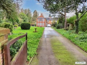 4 Bedroom Country House For Sale In Newtown, Powys