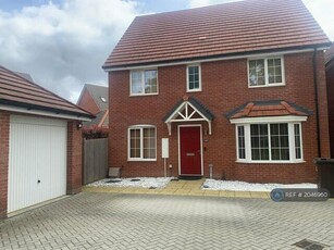 4 Bedroom Detached House For Rent In Spencers Wood, Reading