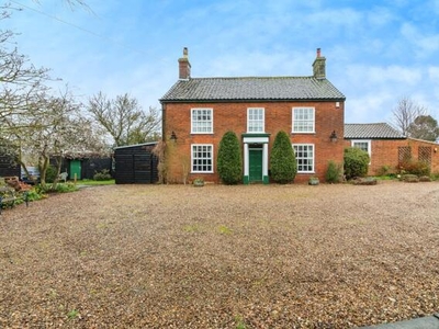 4 Bedroom Detached House For Sale In Beccles, Suffolk