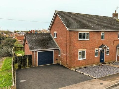 4 Bedroom Detached House For Sale In Berry Hill