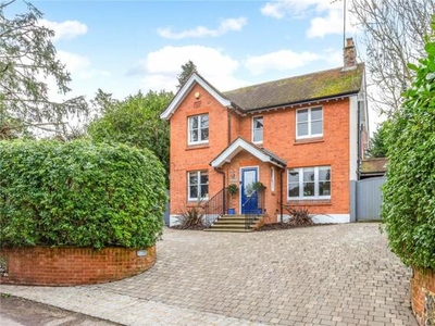 4 Bedroom Detached House For Sale In Cookham, Berkshire