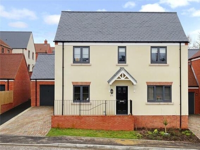 4 Bedroom Detached House For Sale In Devizes, Wiltshire