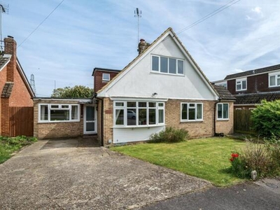 4 Bedroom Detached House For Sale In Hook, Hampshire