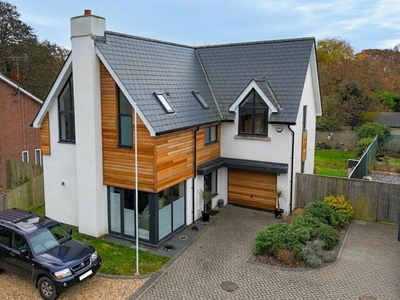 4 Bedroom Detached House For Sale In Hordle, Lymington