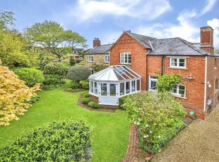 4 Bedroom Detached House For Sale In Kettering, Northamptonshire