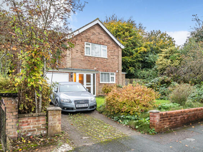 4 Bedroom Detached House For Sale In Lawns, Swindon