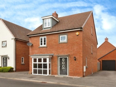 4 bedroom detached house for sale in Miles Road, Basingstoke, Hampshire, RG24