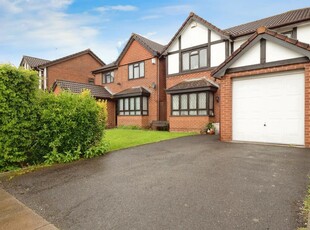 4 bedroom detached house for sale in Neville Road, Leicester, LE3