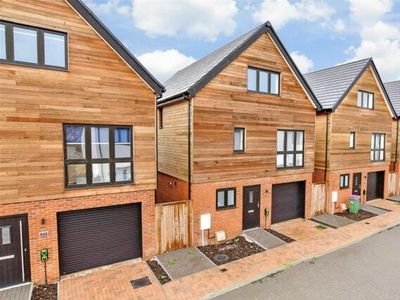 4 Bedroom Detached House For Sale In New Romney