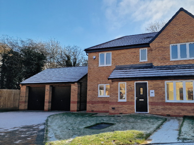 4 Bedroom Detached House For Sale In Ripley,
Derbyshire