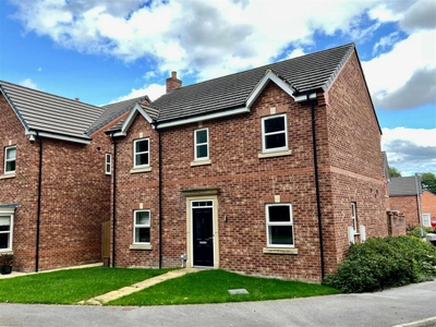 4 bedroom detached house for sale in Wetherby, Noble Crescent, LS22