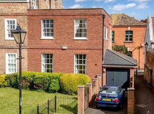 4 Bedroom End Of Terrace House For Sale In Bridgwater, Somerset