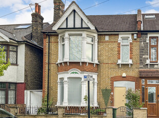 4 Bedroom End Of Terrace House For Sale In East Ham, London