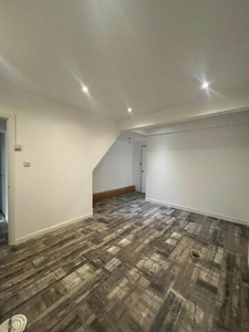 4 Bedroom Flat For Rent In Burnham