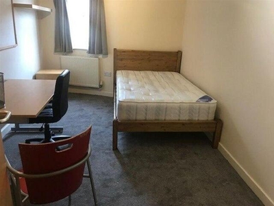 4 Bedroom Flat For Rent In Oxford