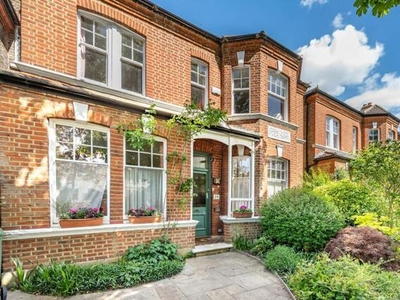 4 Bedroom Semi-detached House For Rent In West Norwood, London