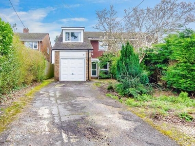 4 Bedroom Semi-detached House For Sale In Biggin Hill, Westerham