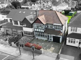 4 Bedroom Semi-detached House For Sale In Harrow
