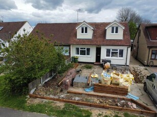 4 Bedroom Semi-detached House For Sale In Hockley, Essex