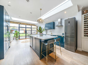 4 Bedroom Semi-detached House For Sale In Kingston Upon Thames