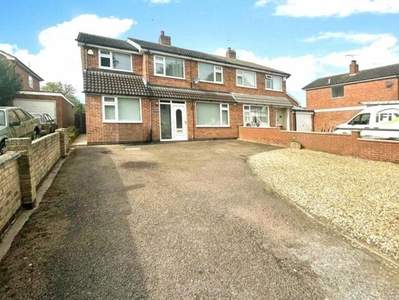 4 Bedroom Semi-detached House For Sale In Leicester, Leicestershire
