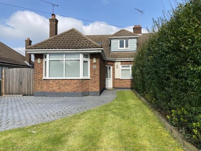 4 Bedroom Semi-detached House For Sale In Rayleigh