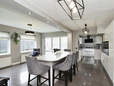 4 Bedroom Semi-detached House For Sale In Sheffield, South Yorkshire