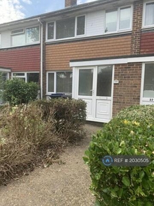 4 Bedroom Terraced House For Rent In Canterbury