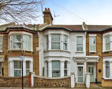 4 Bedroom Terraced House For Sale In Southend-on-sea, Essex