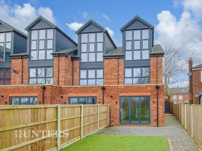 4 Bedroom Town House For Sale In Woodhouses