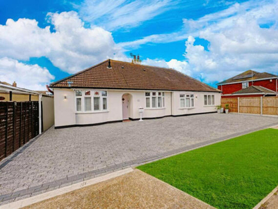 5 Bedroom Detached Bungalow For Sale In Canvey Island