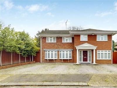 5 Bedroom Detached House For Sale In Stanmore